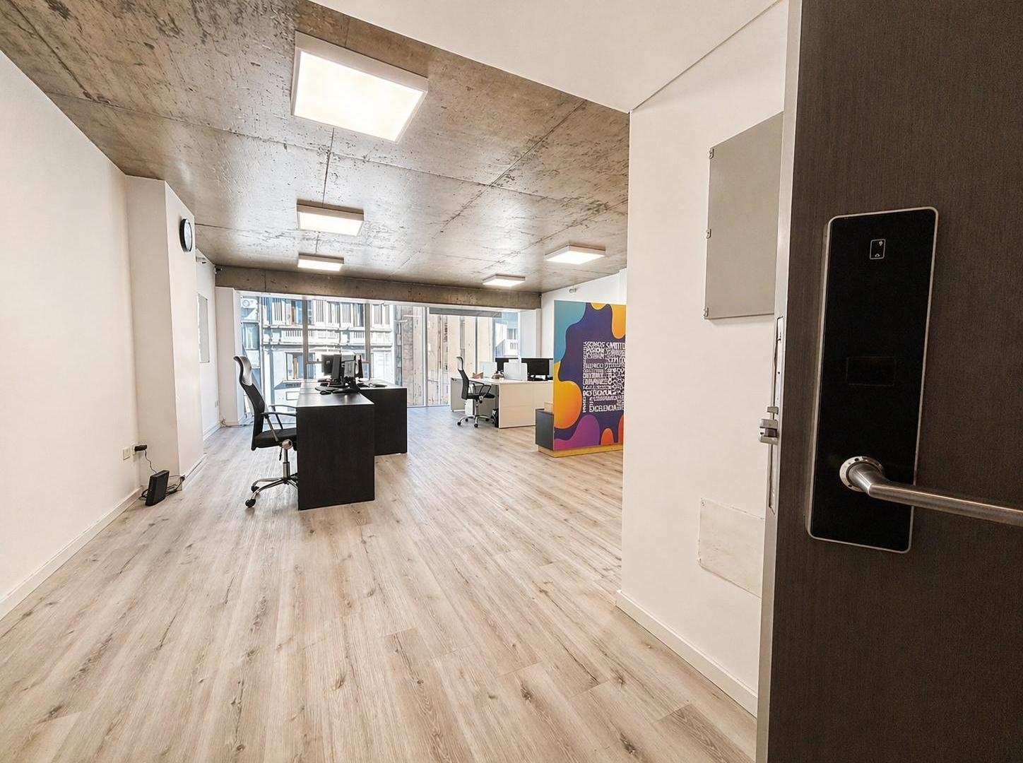 Foto de Oficina AAA En Alquiler - Con piso- Amenities - Tribunales Office, imagen 2