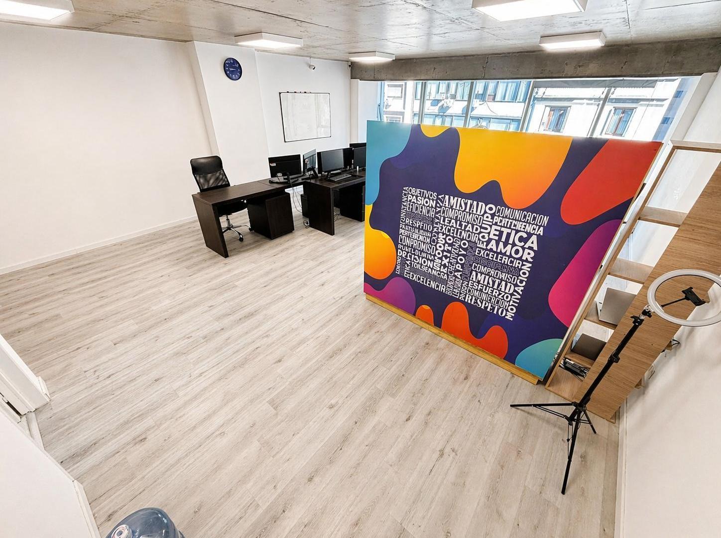 Foto de Oficina AAA En Alquiler - Con piso- Amenities - Tribunales Office, imagen 3
