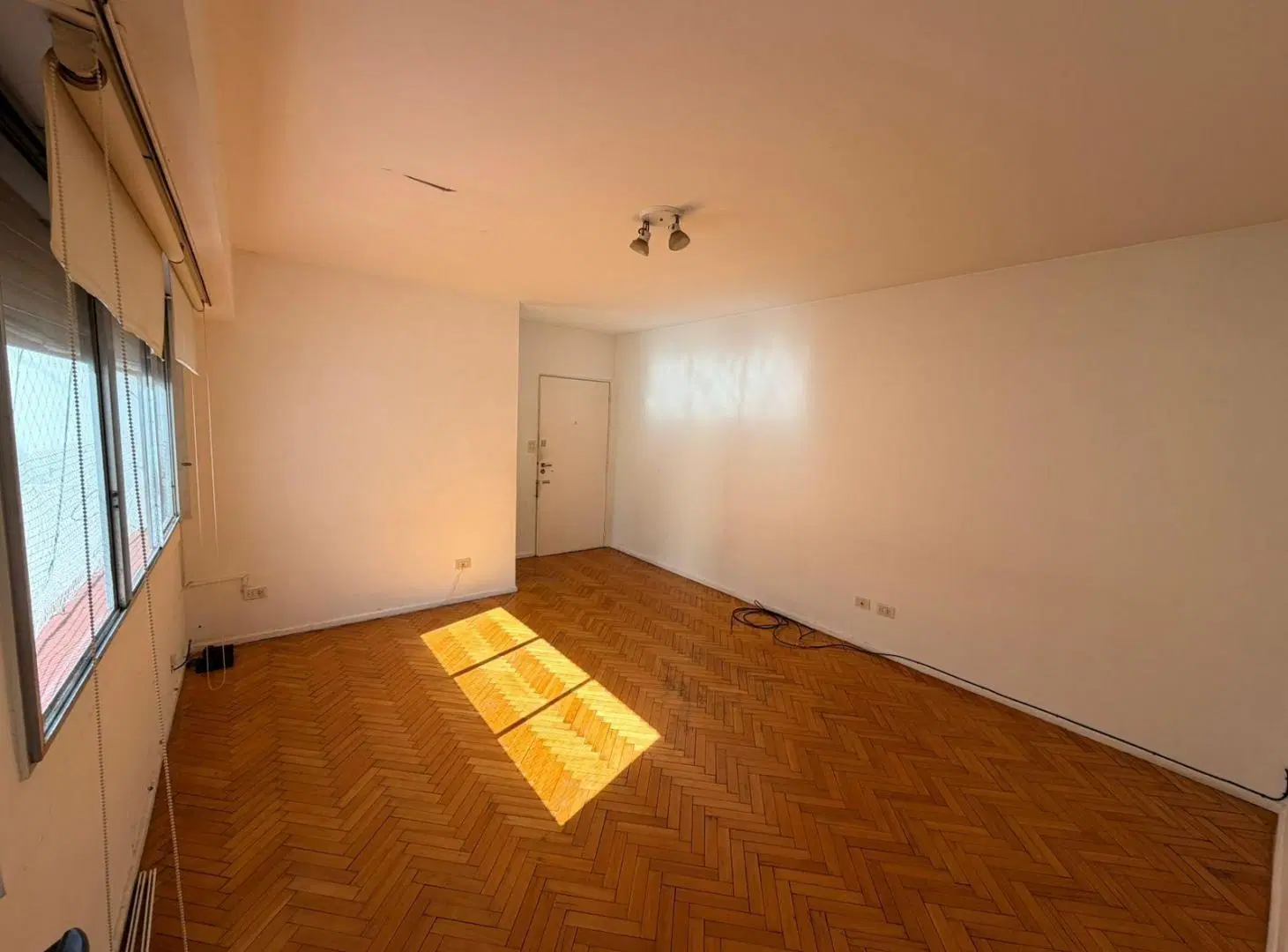 Departamento en Venta - 3 Ambientes - Dependencia - Piso Alto - Laprida 1157, Barrio Norte 3