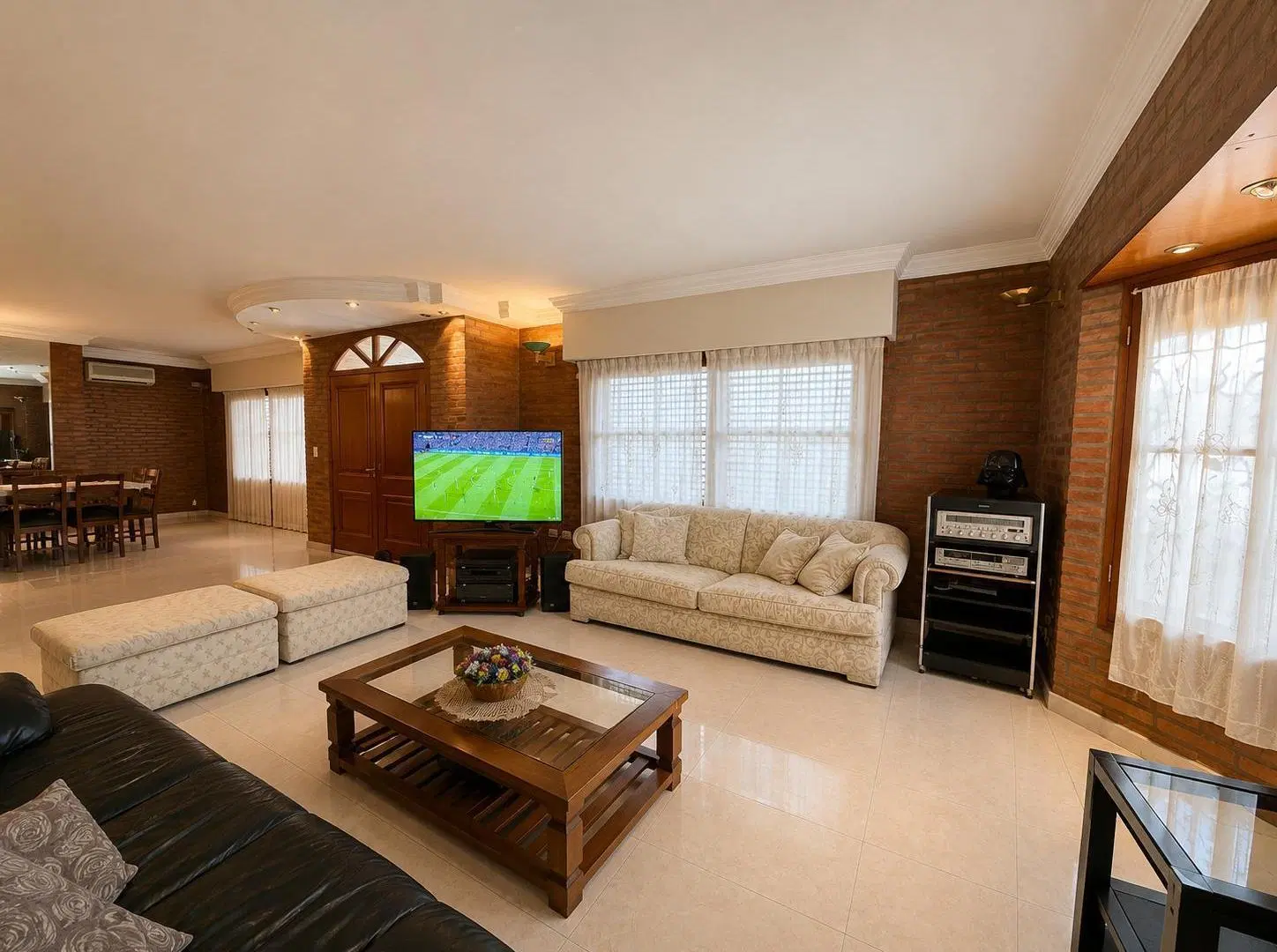 Casa en Alquiler y Venta  - Un Lote 550 m2 - Miraflores Country Club 5