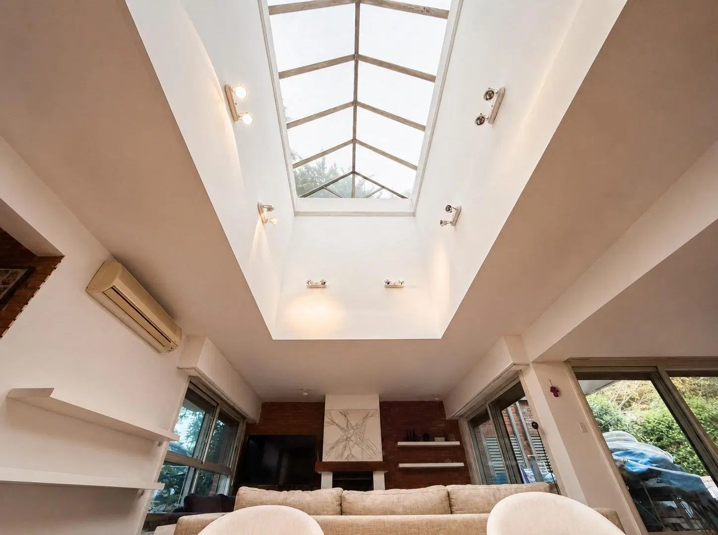 Casa en Venta - Un Lote Central - Miraflores Country Club 5