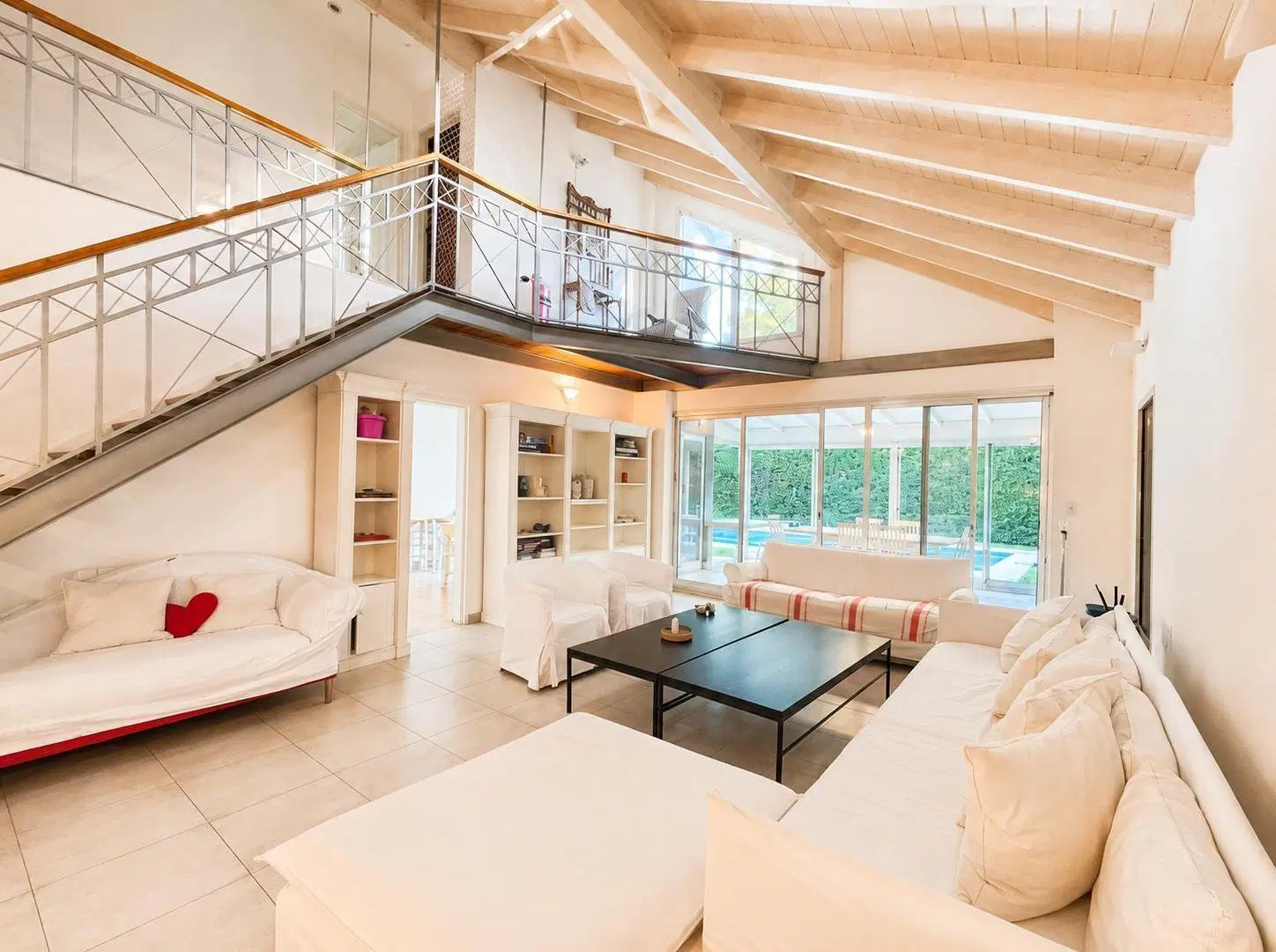 Casa en Venta - Un Lote Central - Miraflores Country Club 5