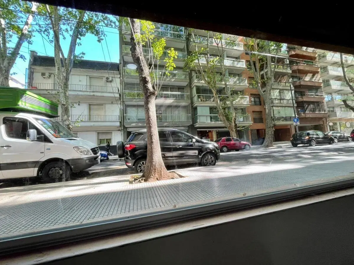 Excelente Local En Alquiler - Las Cañitas - Zona Muy Transitada- Apto cafe- No gastro 4