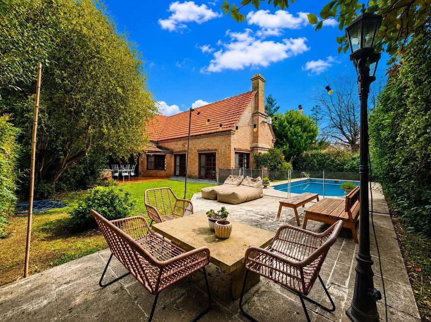 Nueva Casa En Venta - Un lote Central - Miraflores Country Club 2