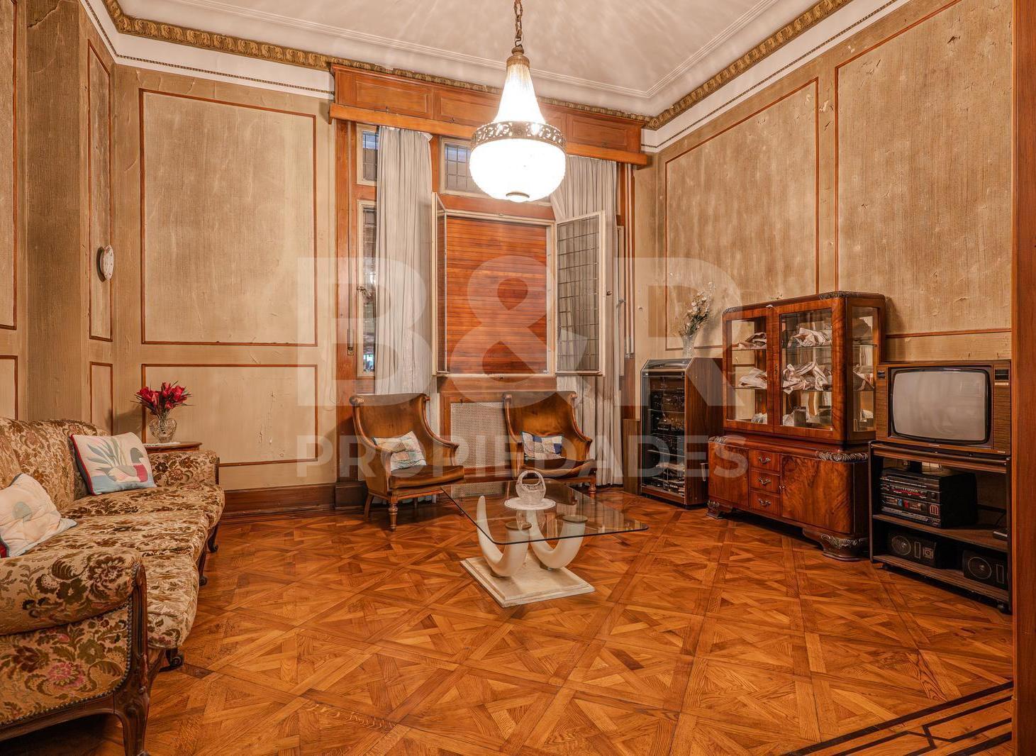 Foto de Casa 8 Ambientes en Venta - Caballito, imagen 2