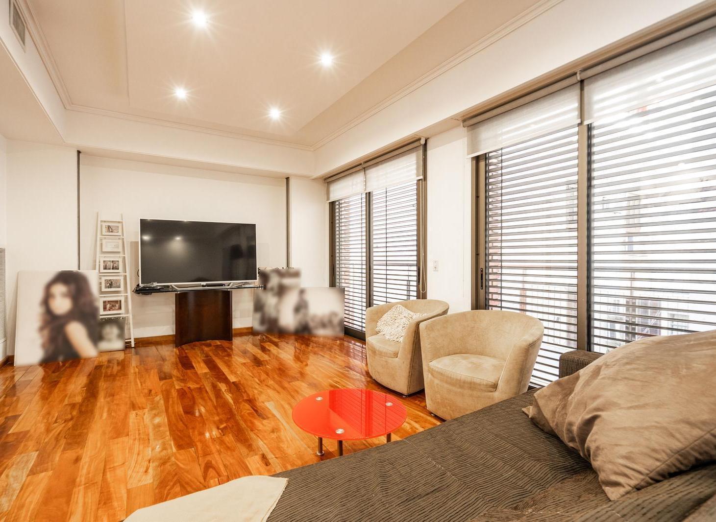 Foto de Casa en Venta - 6 Ambientes - Patio y Parrilla - Calle Gaspar M. de, imagen 1