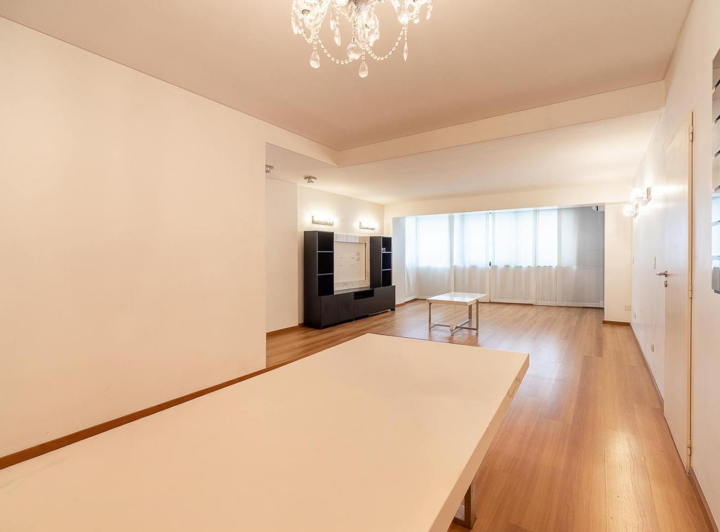 Foto de Departamento en Venta - Piso Entero - 4 Ambientes con Dependencia, imagen 1