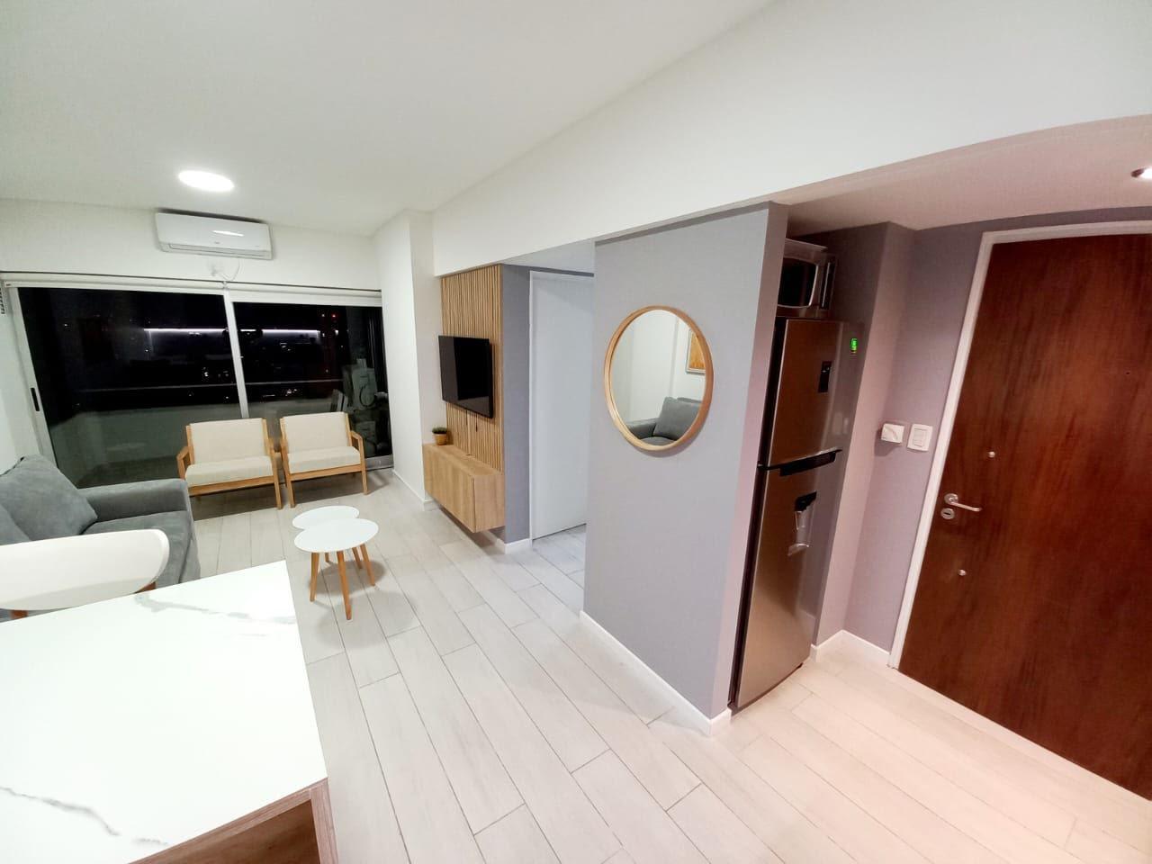 Foto de Alquiler de Departamento - 2 Ambientes - Amoblado - Torre Esmeralda, imagen 2