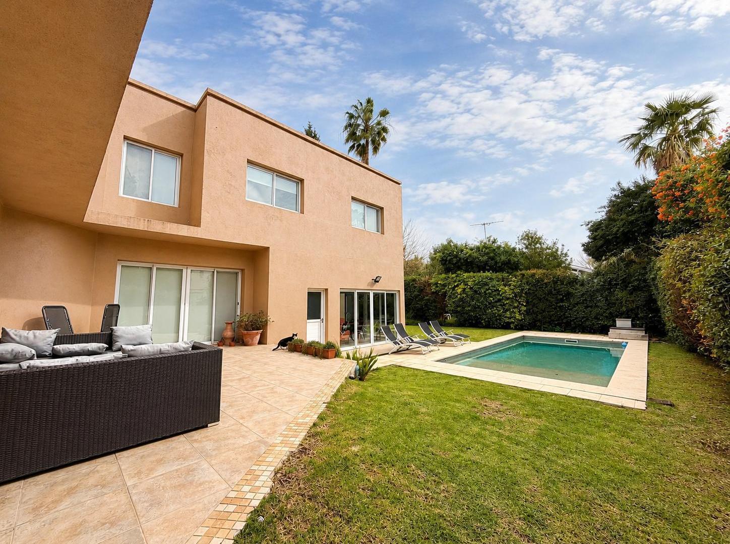 Foto de Casa en Venta y Alquiler Anual - 4 Ambientes - Lote Central, imagen 2