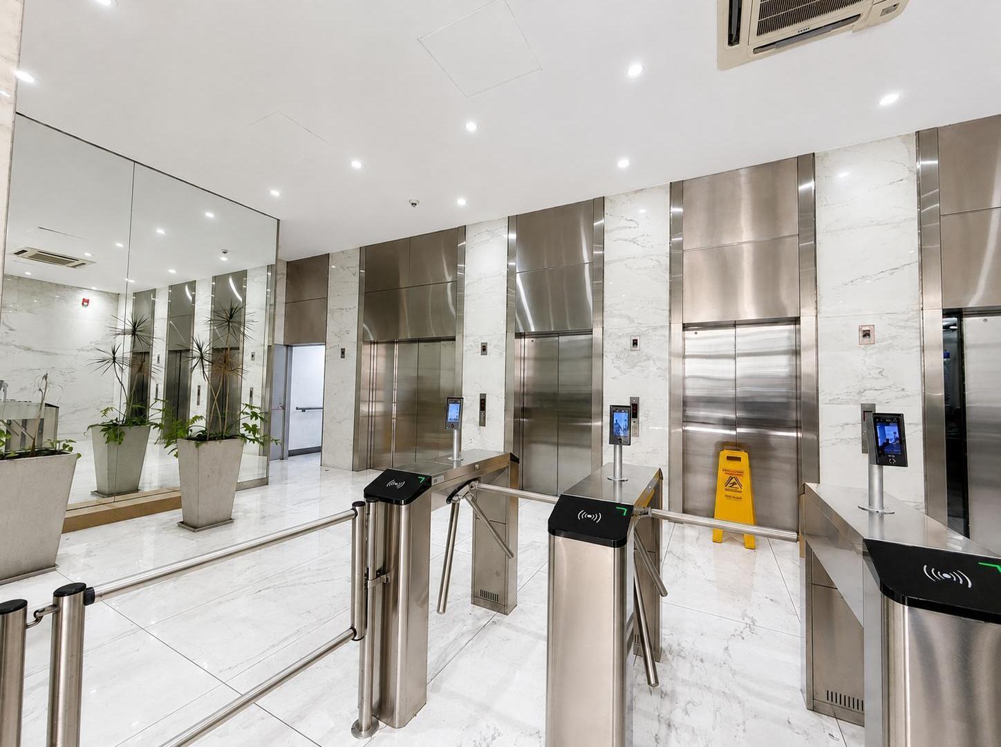 Foto de Alquiler de Oficina AAA - Full Amenities - Hom Agüero - Agüero 1500, imagen 2