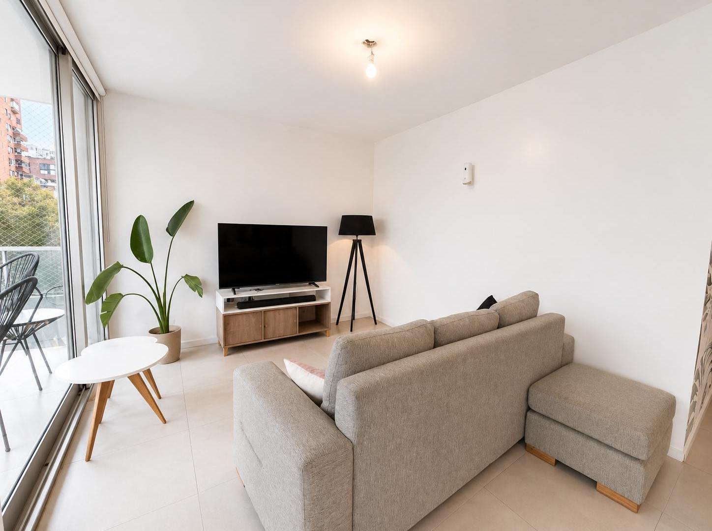Foto de Departamento en Venta - 3 Ambientes - Piso Alto - Green Tower - Blanco, imagen 2