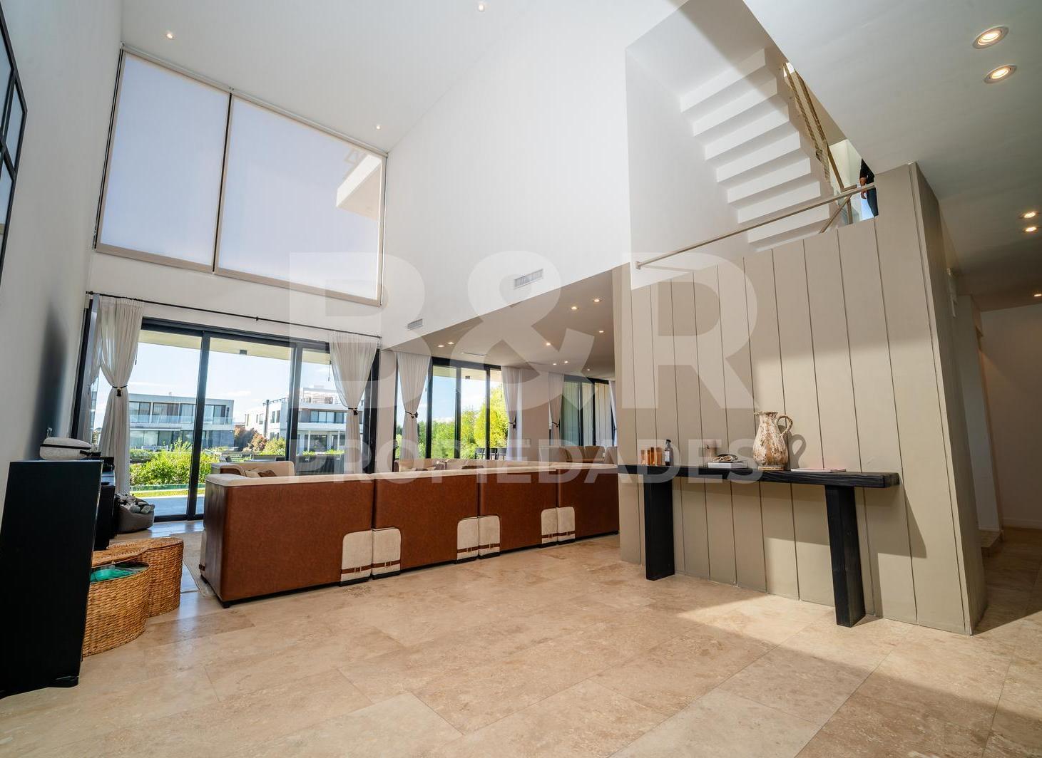 Foto de Casa en Venta - 7 Ambientes - Amarra Propia - Barrio El Yacht - Av. de, imagen 3