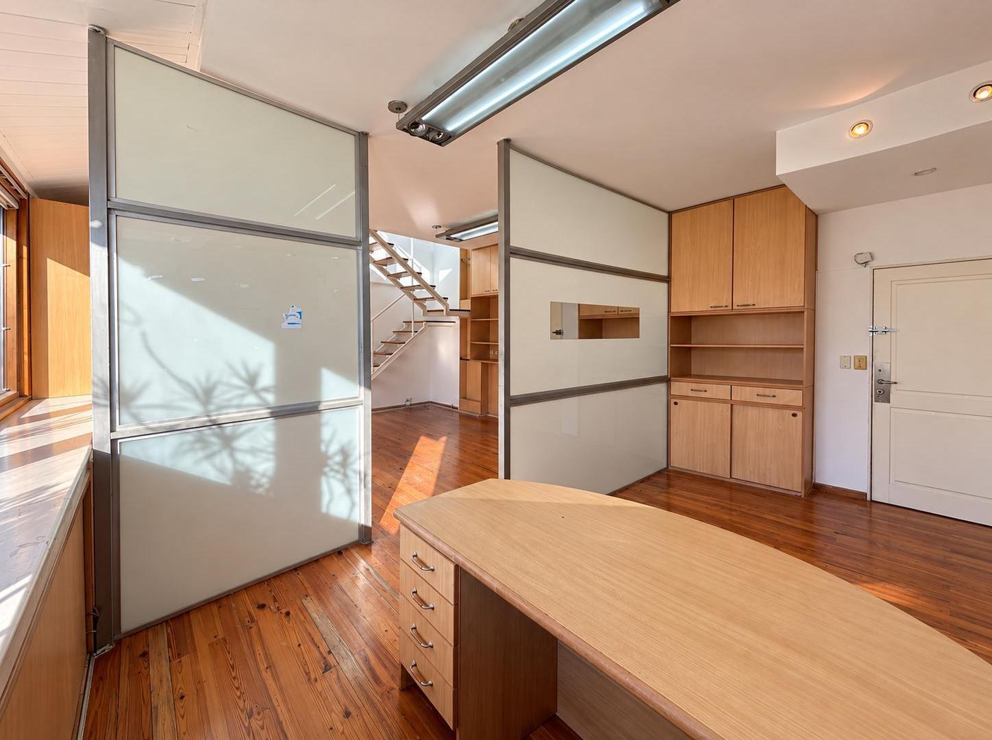 Foto de Oficina en Venta y Alqui- Dúplex - Piso Alto Vista al Río - Cochera, imagen 3