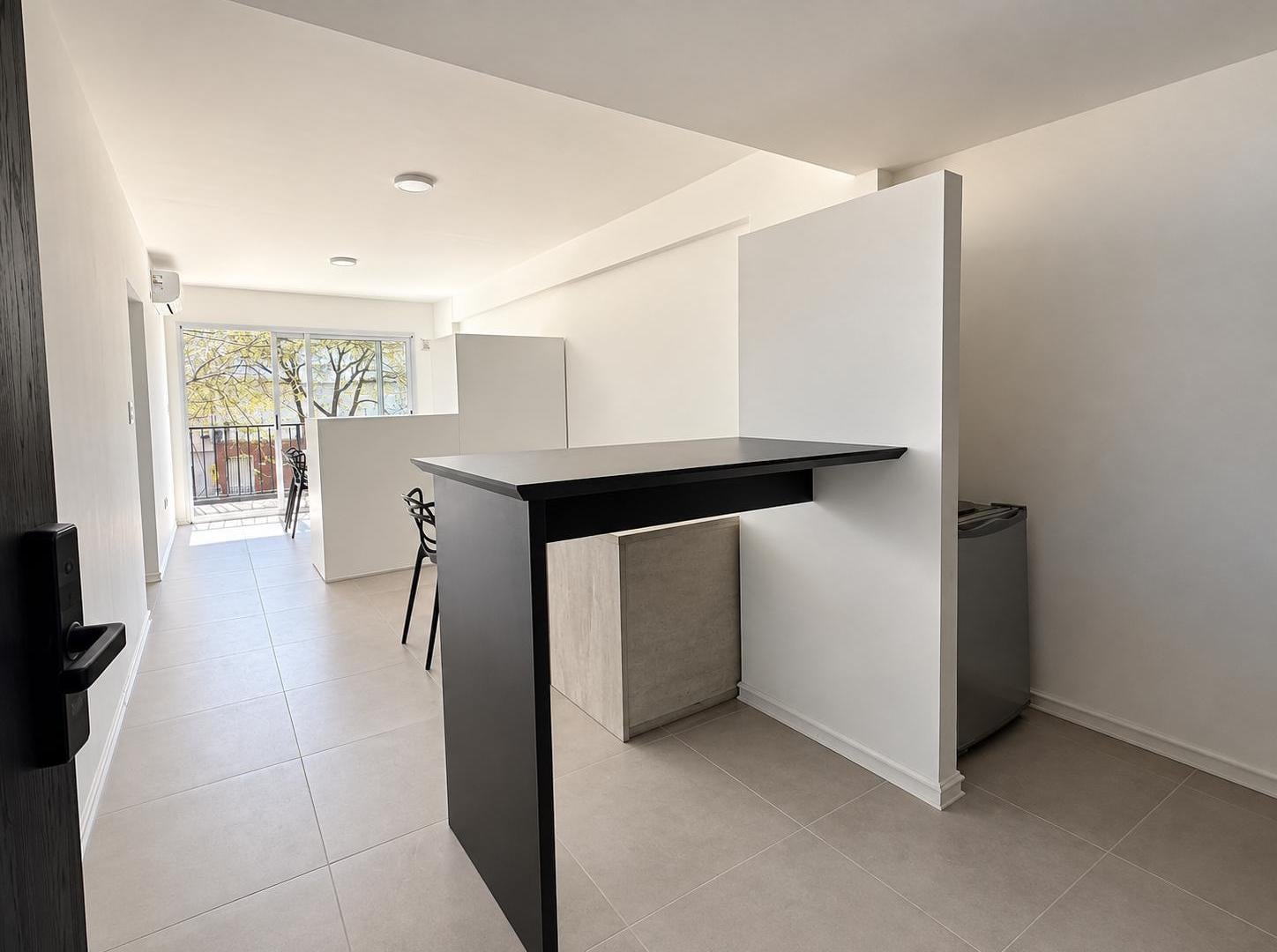 Foto de Departamento en Venta - Monoambiente Divisible con Balcón - Costa Rica, imagen 1