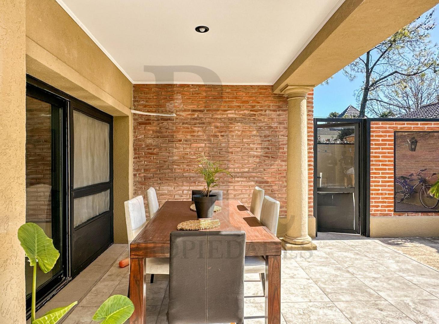 Foto de Excelente Casa en Venta 2 Lotes y Medio - Miraflores Country Club, imagen 4