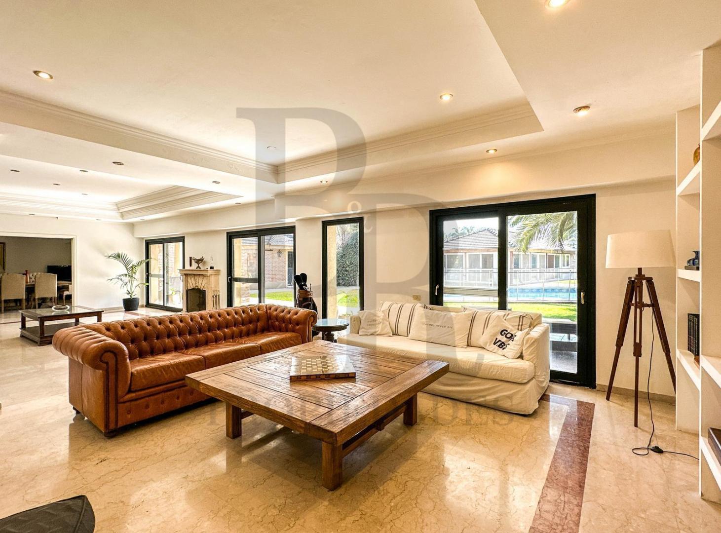 Foto de Excelente Casa en Venta 2 Lotes y Medio - Miraflores Country Club, imagen 1