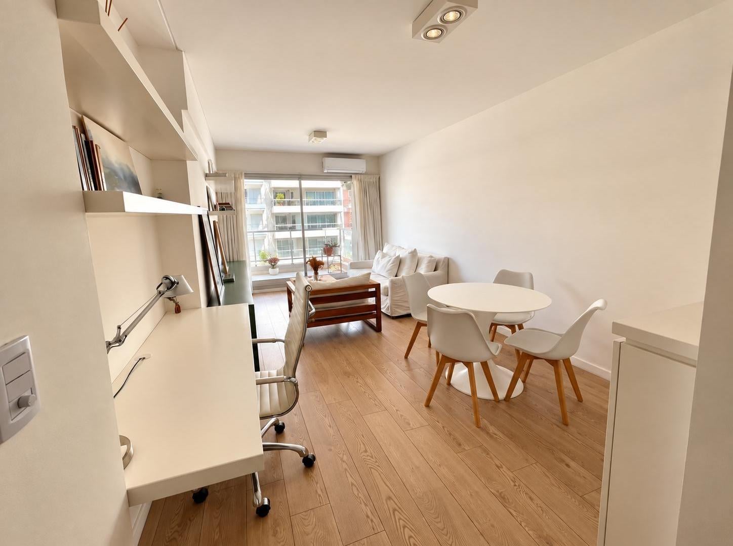 Foto de Alquiler de Departamento - 2 Ambientes - Amoblado - Amenities - Av, imagen 1