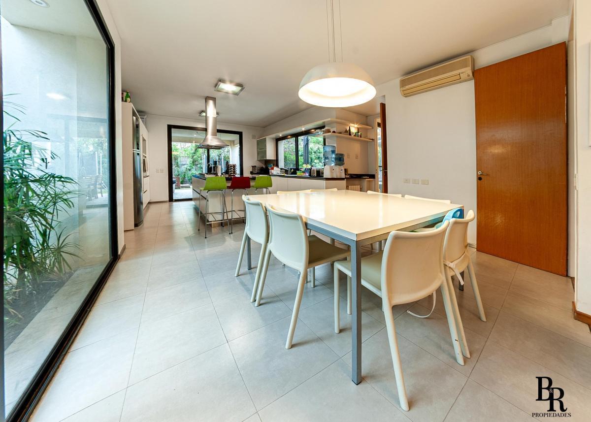 Foto de Nueva Casa En Venta Moderna - Las Lomitas Frente Al Golf - Miraflores, imagen 4