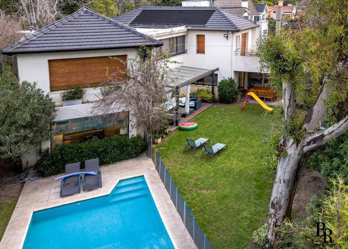 Foto de Nueva Casa En Venta Moderna - Las Lomitas Frente Al Golf - Miraflores, imagen 2