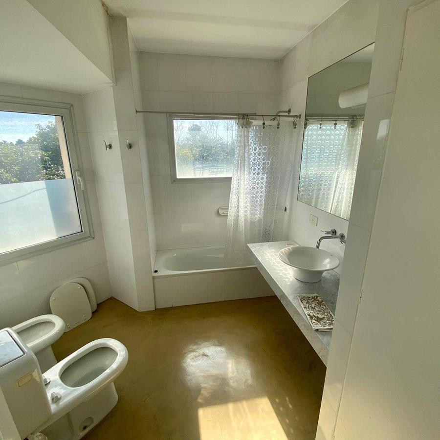 Foto de Retasada Oportunidad - Casa En Venta - 3 Lotes y Medio -Miraflores C.C, imagen 4