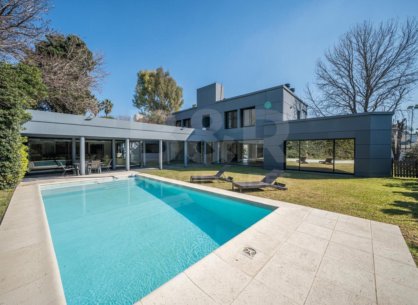 Foto de Venta Casa Moderna 2 Lotes Centrales - Miraflores Country Club, imagen 1