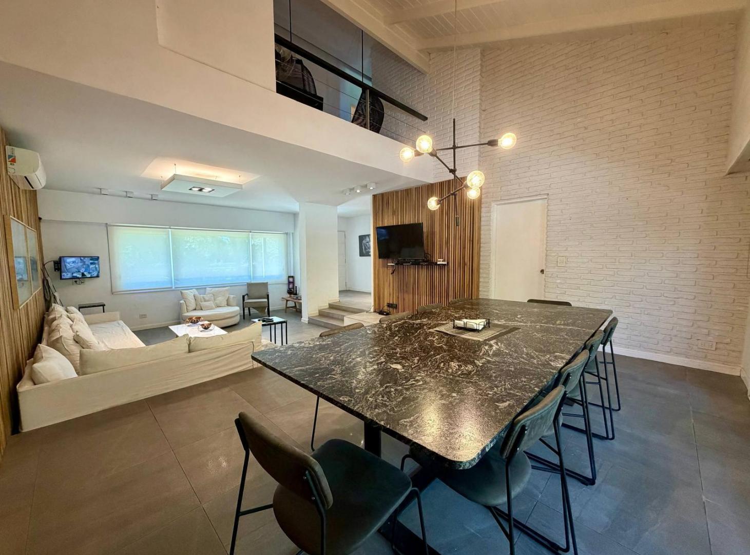 Foto de Alquiler Casa Moderna - Lote Central 550 m2 - Miraflores Country Club, imagen 5