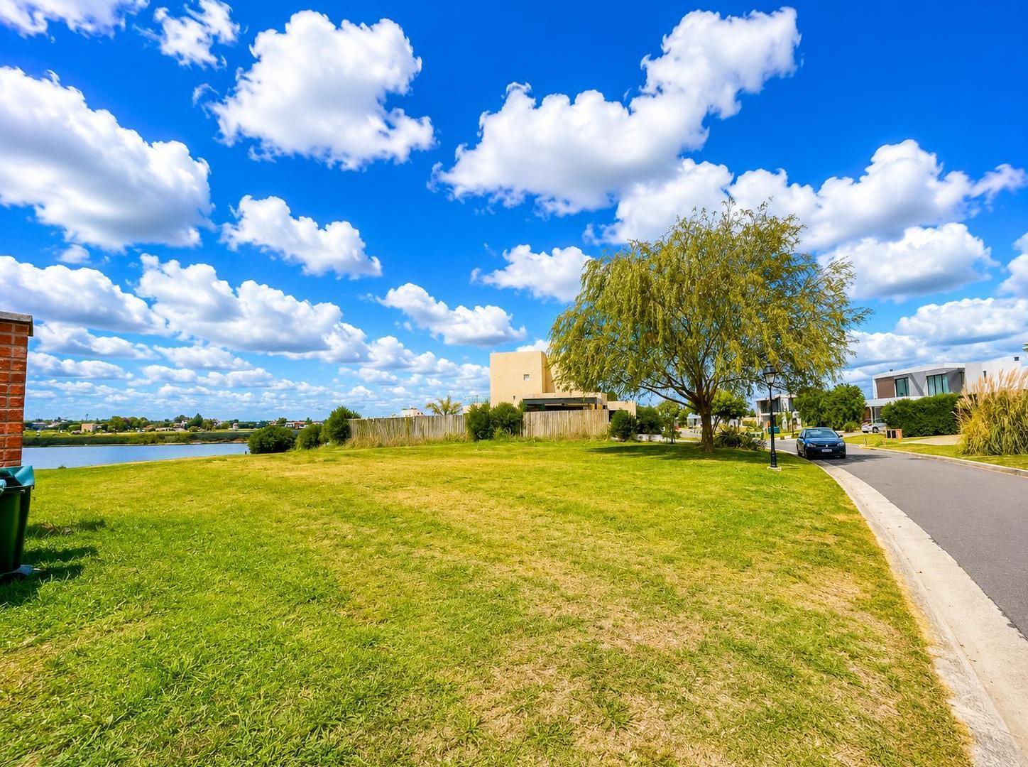 Foto de Lote / Terreno en Venta - 882 m² - Vista a la Laguna - San Sebastián, imagen 5