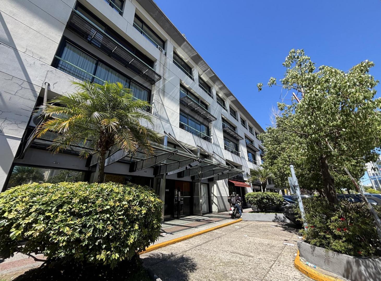 Foto de Alquiler de Oficina Dúplex - Vista al Dique - Amenities - Alicia Moreau, imagen 4
