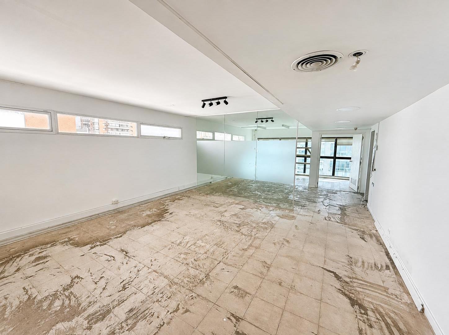 Foto de Venta Oficina Comercial 3 Ambientes - Congreso y Av del Libertador, imagen 2
