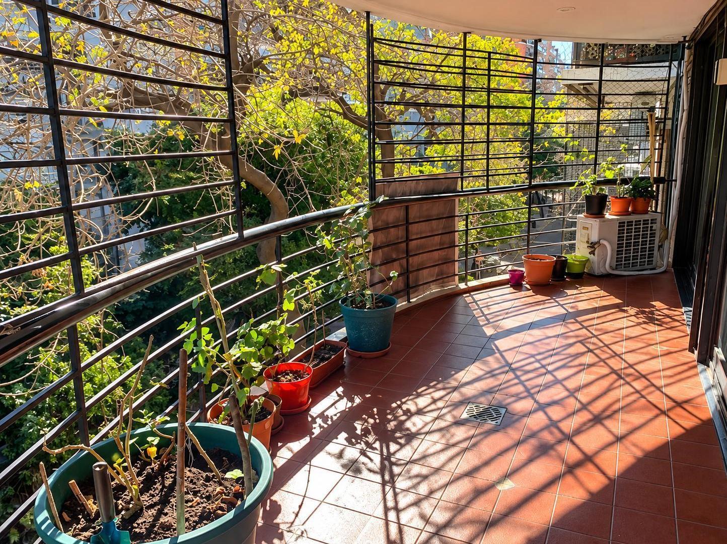Foto de Alquiler y Venta de Departamento - 5 Ambientes - Dependencia - Cochera, imagen 3