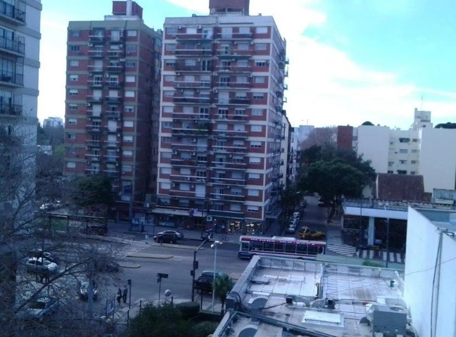 Departamento 2 ambientes con balcon lateral !!!! 3
