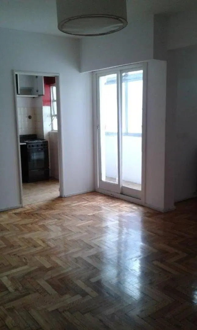 Departamento 2 ambientes con balcon lateral !!!! 5