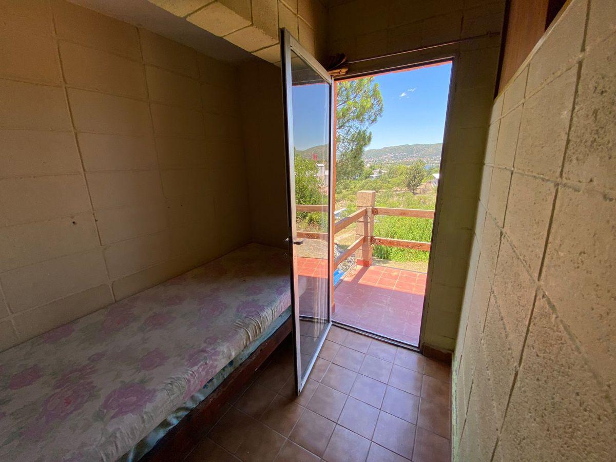 OPORTUNIDADES ÚNICAS!! VENTA DE DUPLEX EN VILLA CARLOS PAZ
BARRIO VILLA DEL LAGO A PASOS DE LA RUTA