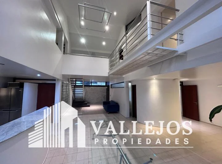 CASA MODERNA 8 AMBIENTES ALQUILER - BANFIELD 1