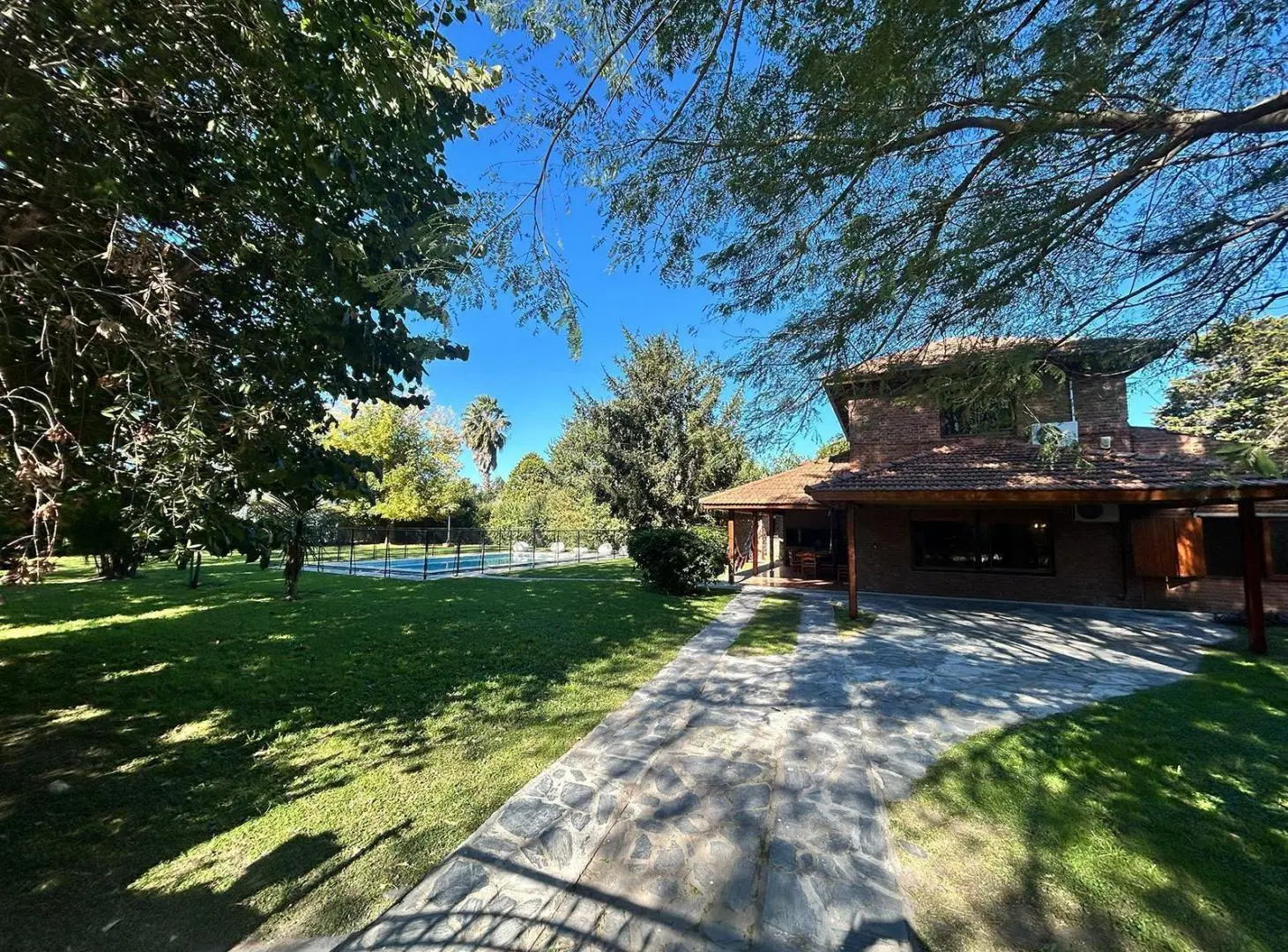 CASAQUINTA 4 AMB c/ PISCINA - 1200 M2 | CANNING - LOS ROSALES 2