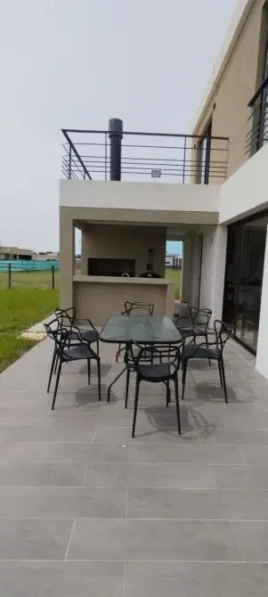 CASA 5 AMBIENTES A ESTRENAR - ALQUILER CANNING LA ALAMEDA 3