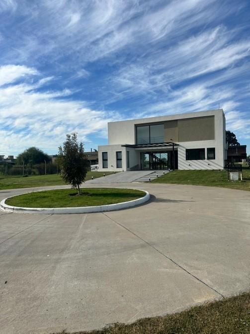 CASA 5 AMBIENTES A ESTRENAR - ALQUILER CANNING LA ALAMEDA