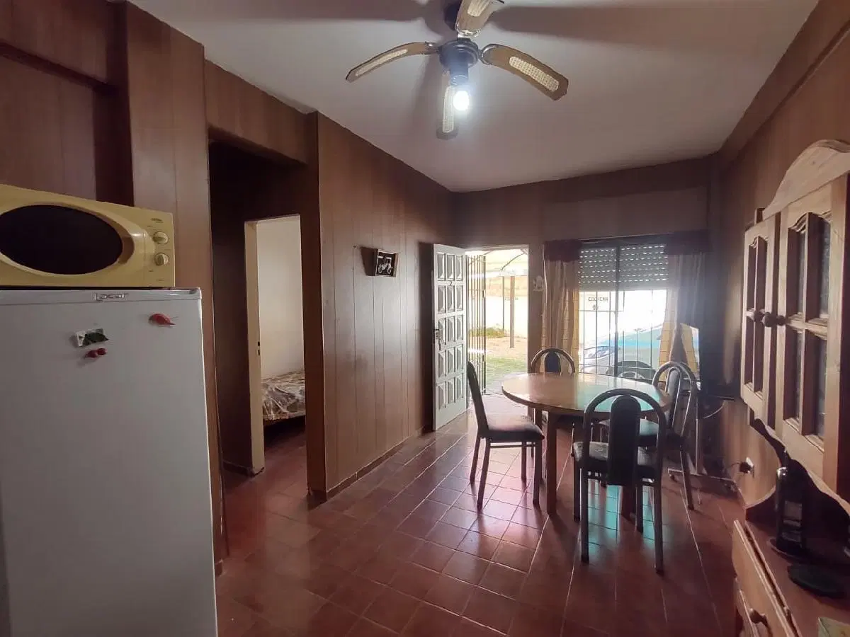 DEPARTAMENTO 3 AMBIENTES AMOBLADO c/ GARAGE - CENTRICO | SANTA TERESITA 1