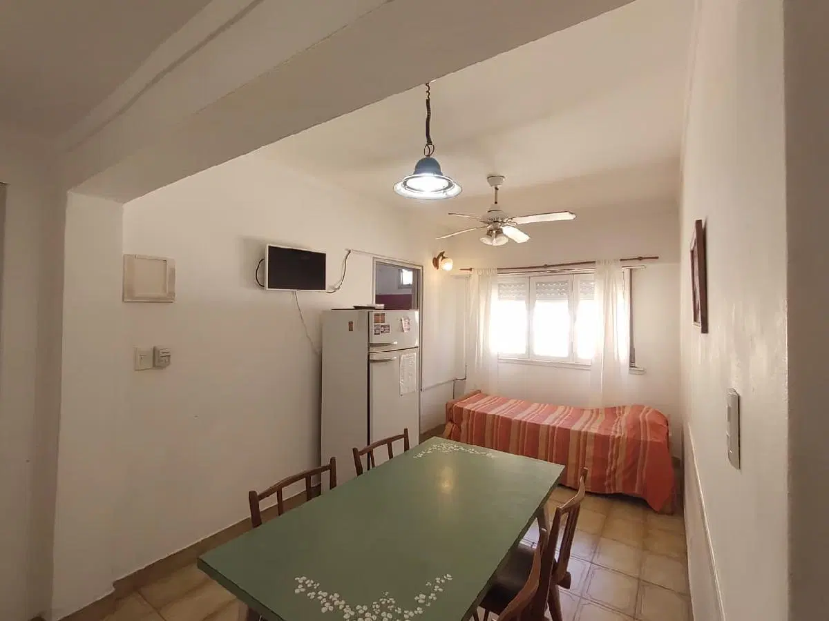 DEPARTAMENTO DE 2 AMBIENTES A 200 METROS DEL MAR - SANTA TERESITA 4