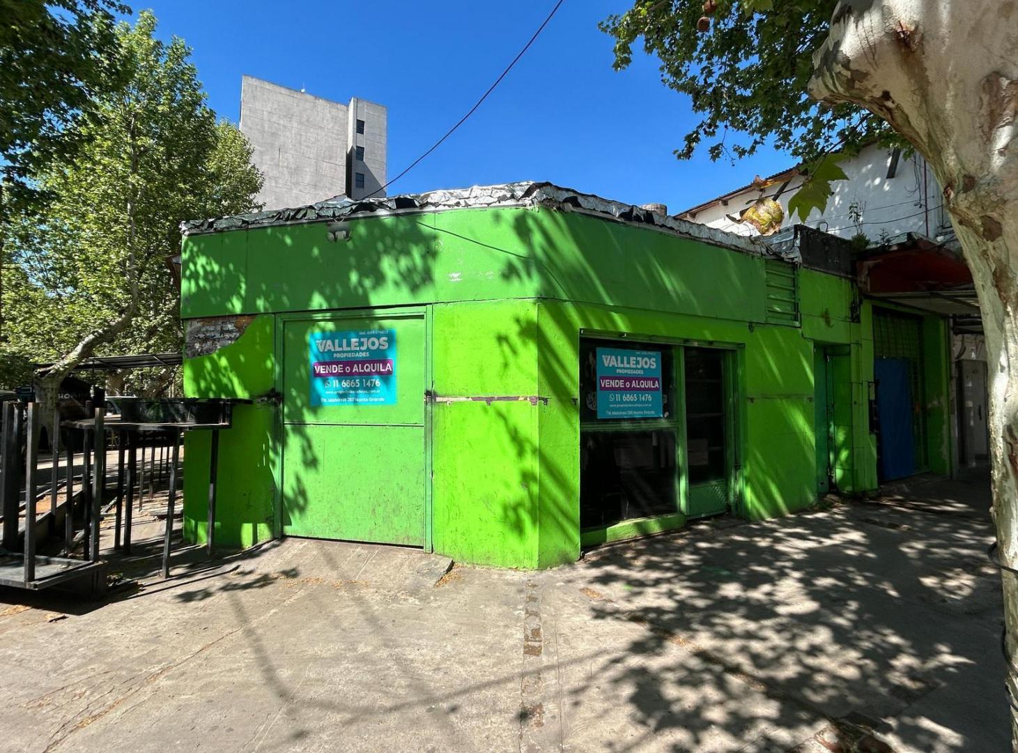 Foto de LOCAL ESQUINA 200 m2 FRENTE A LA ESTACIÓN MONTE GRANDE - VENTA, imagen 3