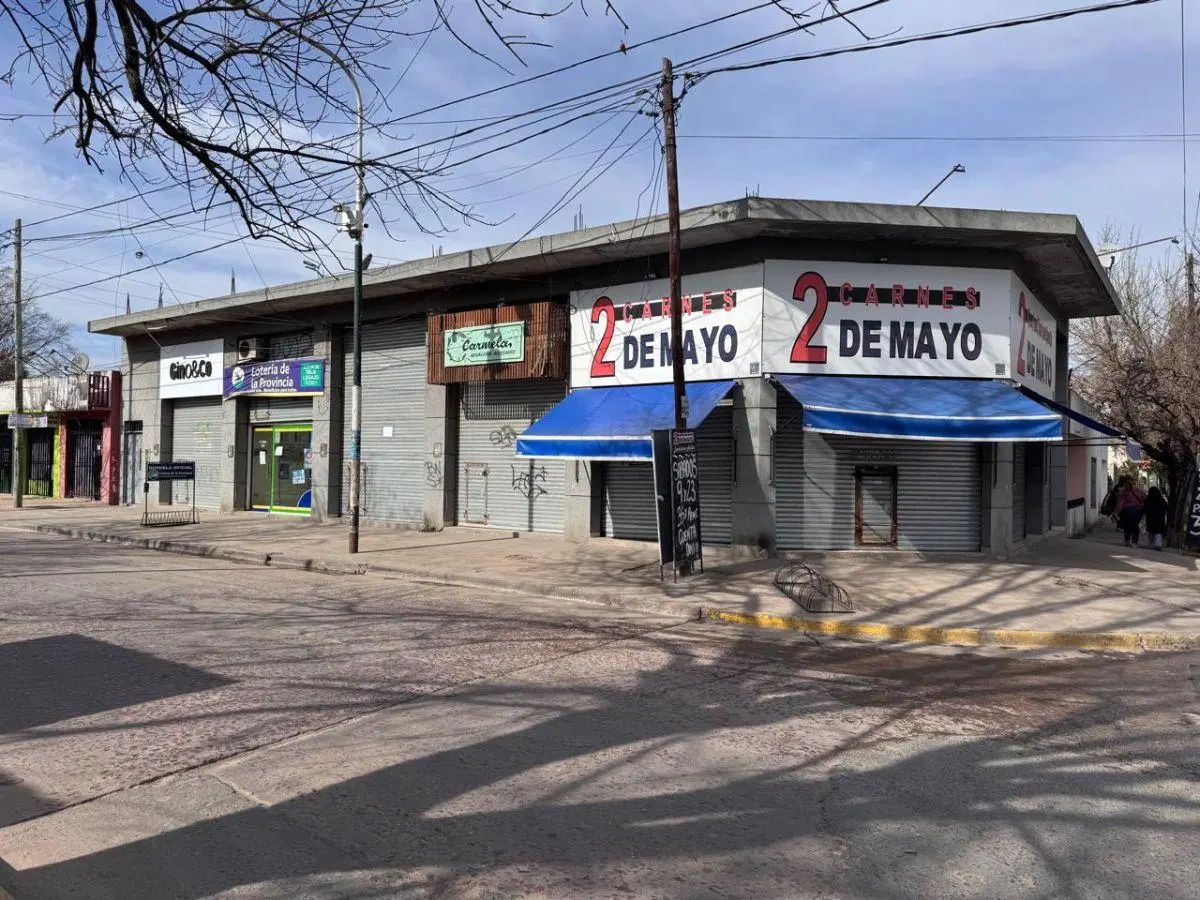 Local en Spegazzini 5