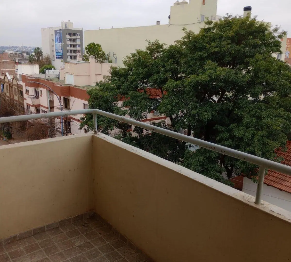 Se Alquila Departamento de 1 Dormitorios en B° Alto Alberdi! 3
