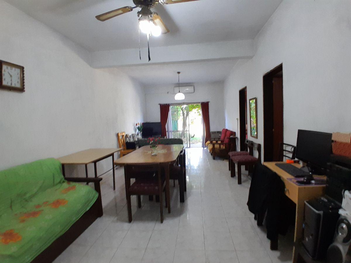 Foto de Casa en Venta sobre lote de 356m2 Florencio Varela, imagen 1