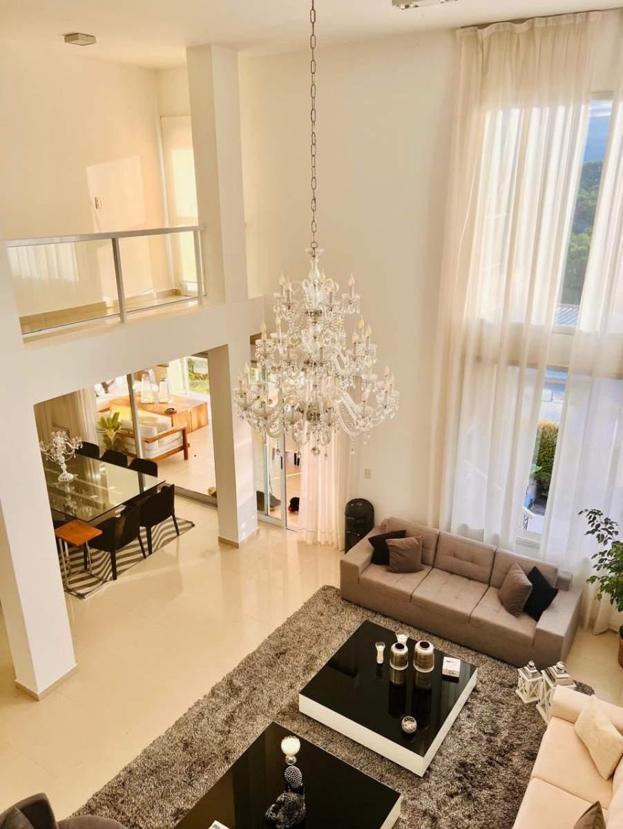 Venta Casa 5 Dorm. B Country Cuatro Hojas Mendiolaza Cordoba 1