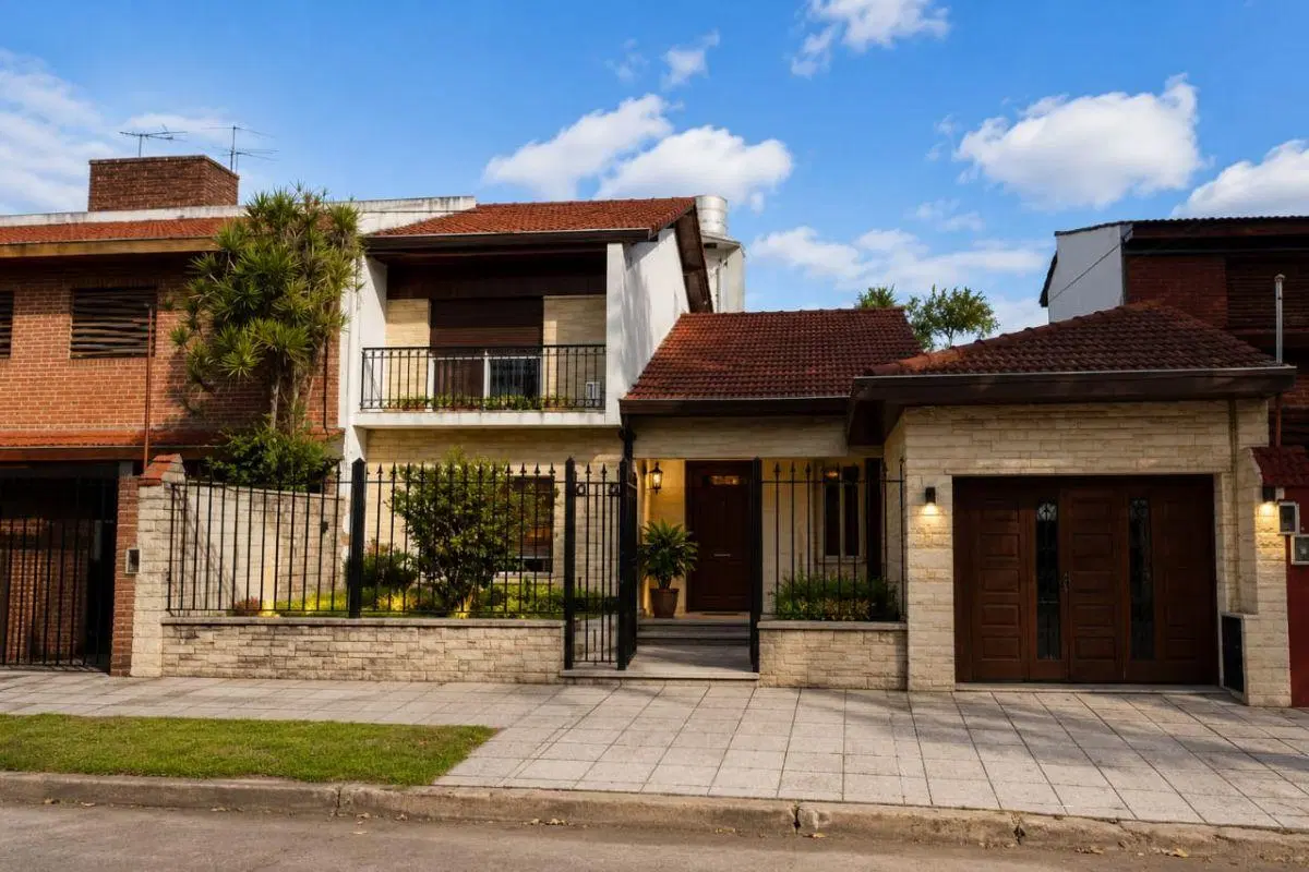 VENTA - Casa de 5 ambientes con jardín y parrilla en Florida, Vicente López! 5