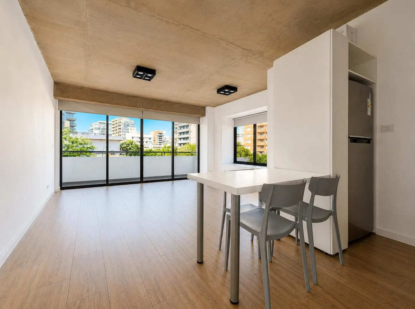 TORRE HUB - ALQUILER - Monoambiente divisible apto profesional en Nuñez! 1