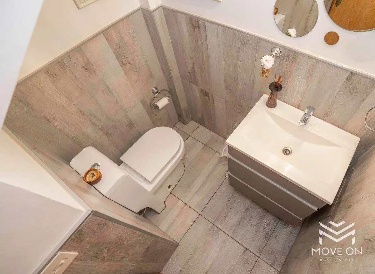 CASA VENTA - LAS LOMAS LA MERCED - SAN ISIDRO 5 AMBIENTES - JARDIN - PILETA- 2 COCHERAS 5