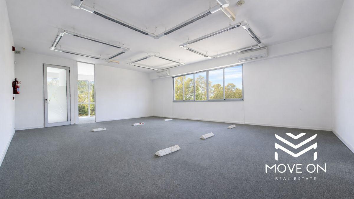 Foto de ALQUILER - 200m2 de oficinas en dos plantas con 2 cocheras en Vicente, imagen 3