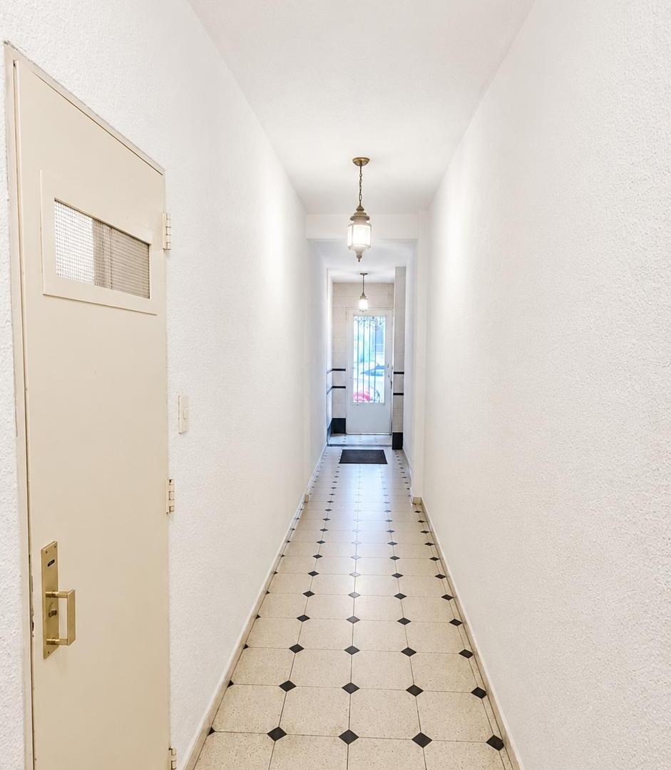 Foto de VENTA - OPORTUNIDAD - Monoambiente al frente del hospital de Niños en Barrio Norte!, imagen 1
