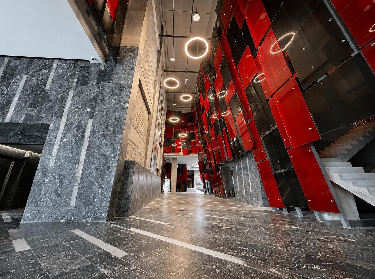 Foto de TORRE QIUB - ALQUILER - Local comercial sobre Av. Juan B. Justo a, imagen 5